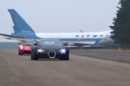 Veyron vs LaFerrari Vmax200 Evomax in a Drag Race Veyron vs LaFerrari Vmax200 Evomax in a Drag Race
